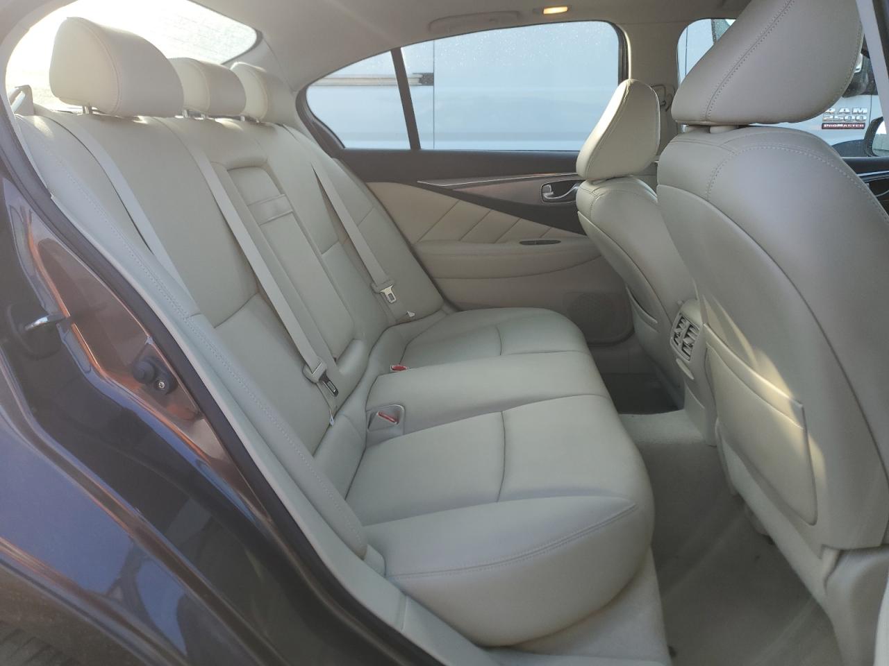 2014 Infiniti Q50 - Image 10