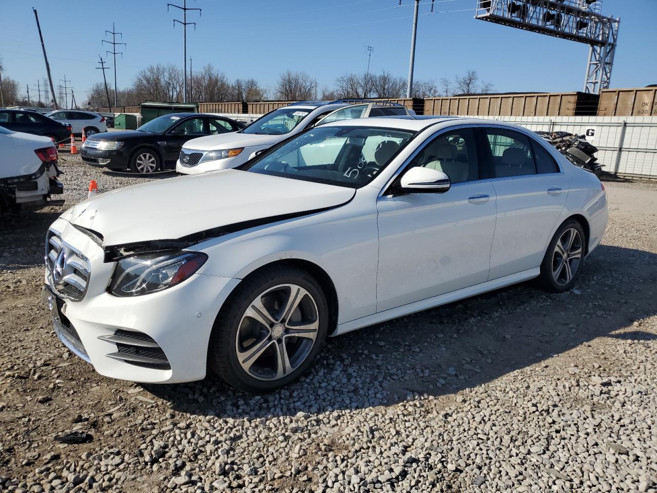 2017 Mercedes-Benz E 300 4Matic for Sale in Columbus, OH - Front End