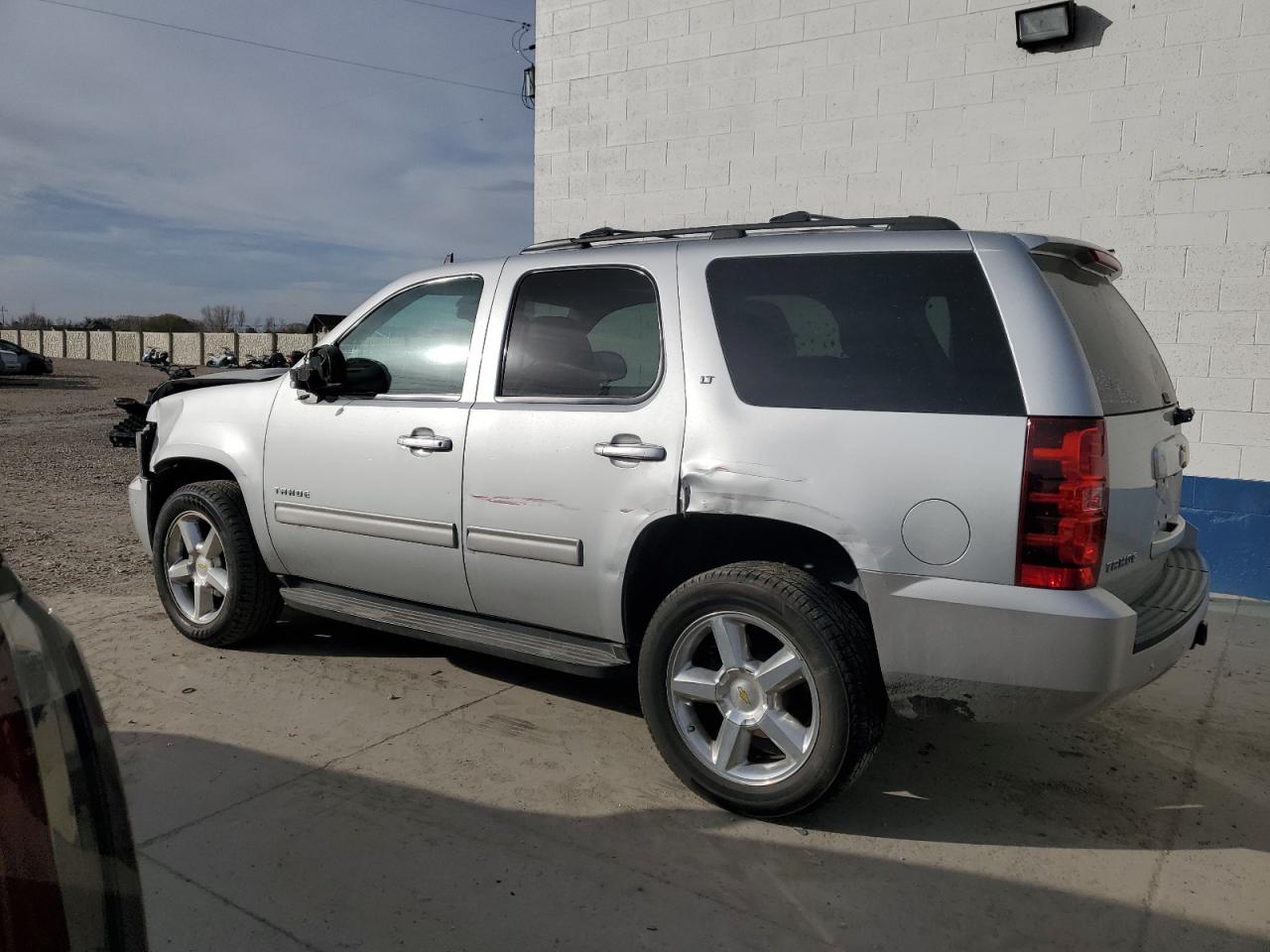 2013 Chevrolet Tahoe - Image 2