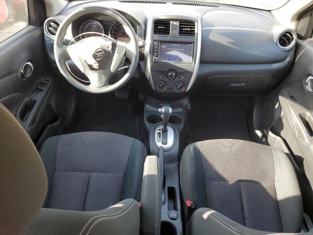  NISSAN VERSA 2019 Красный