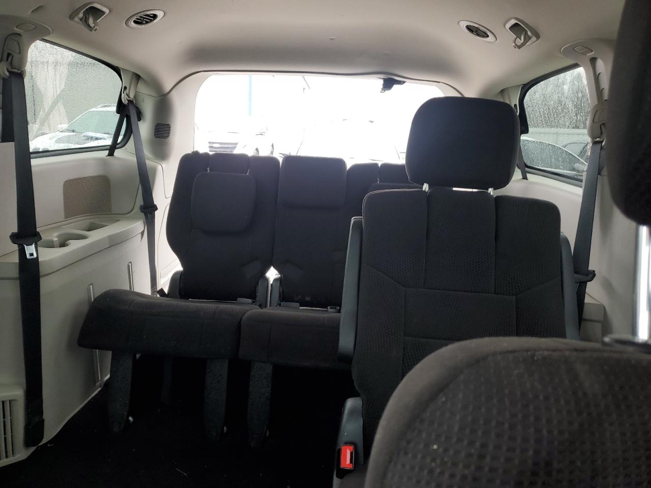 2012 Dodge Caravan - Image 10