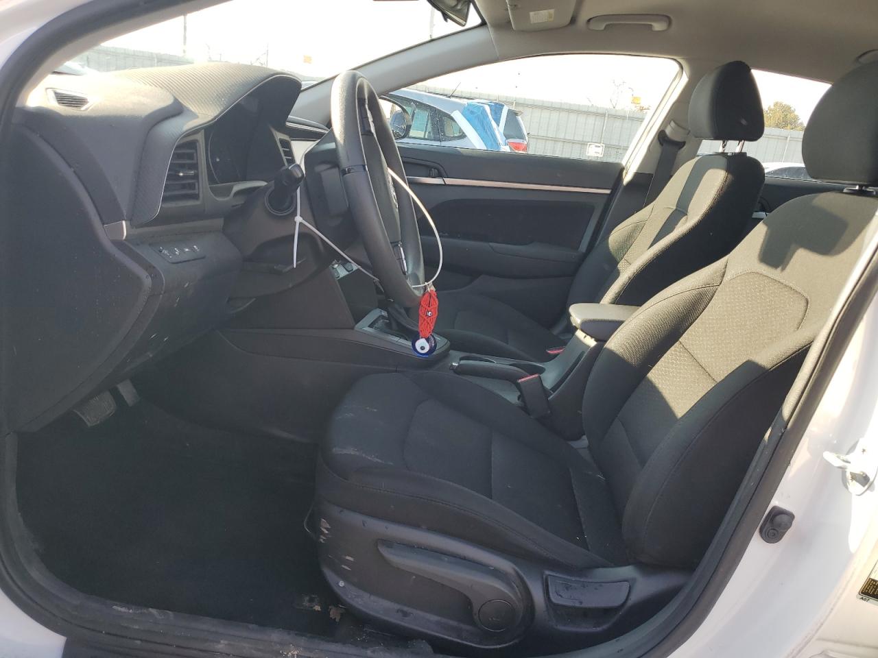2019 Hyundai Elantra - Image 7
