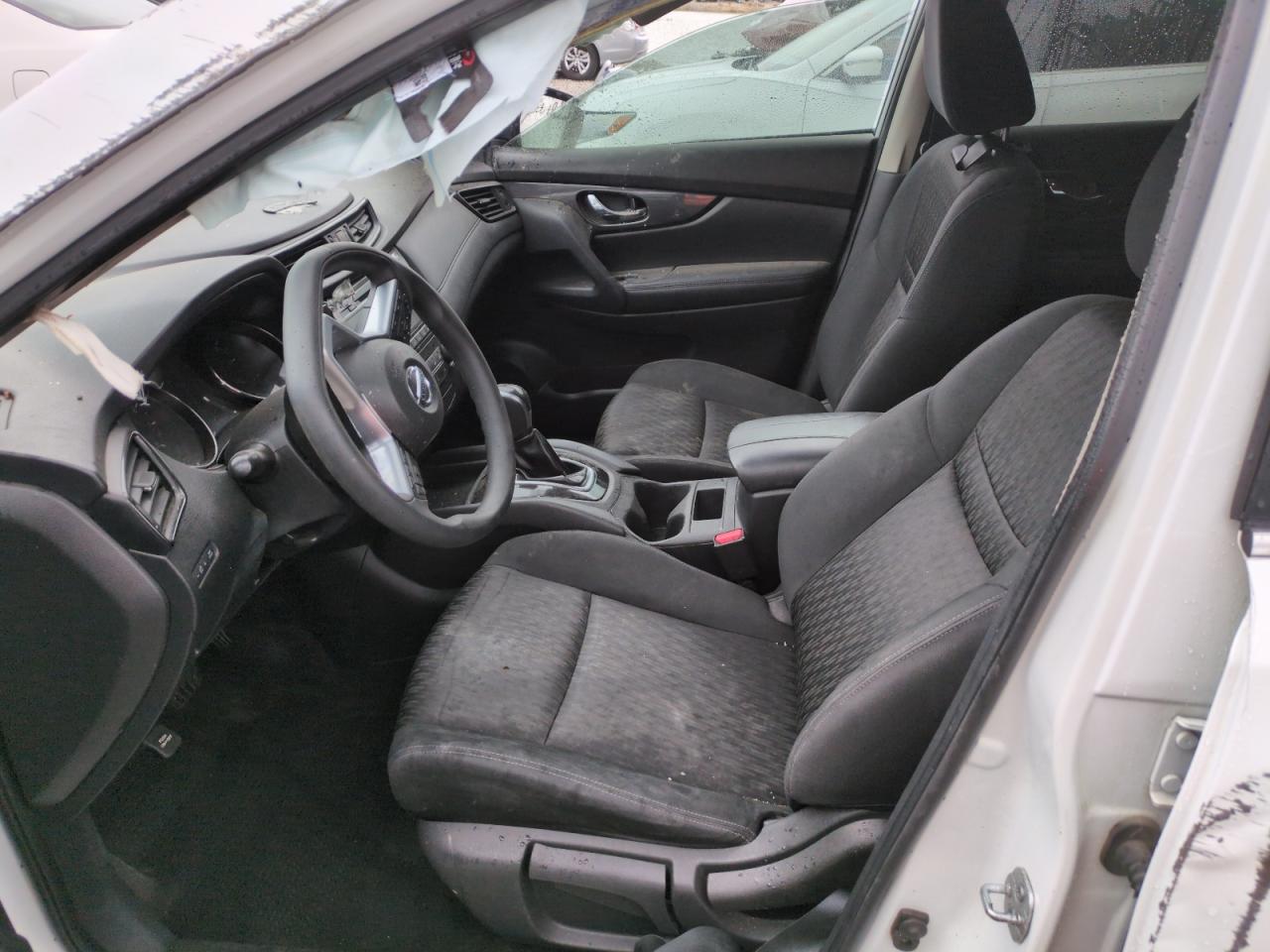 2017 Nissan Rogue - Image 7
