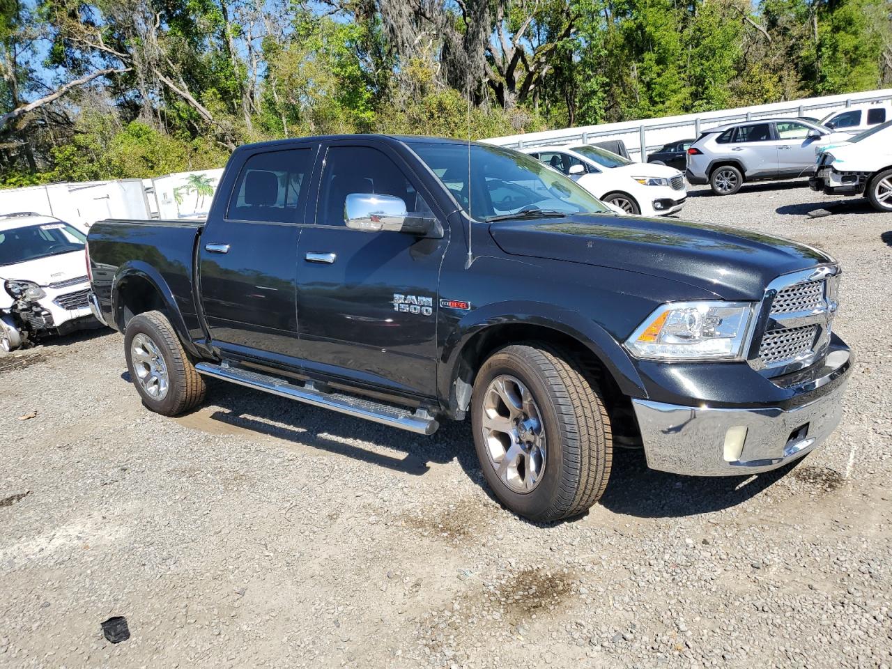 2015 RAM 1500 - Image 4