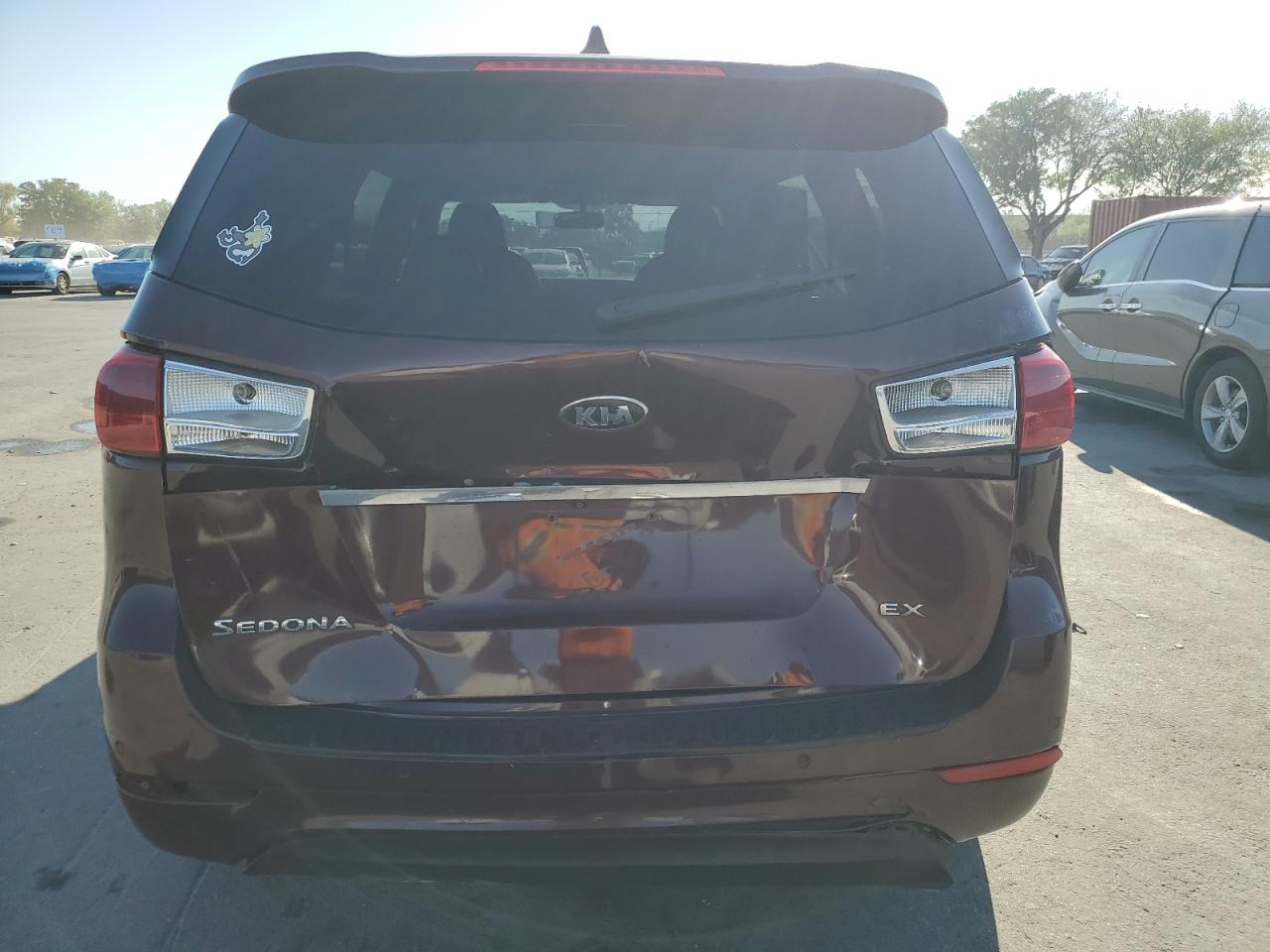 2015 Kia Sedona - Image 6