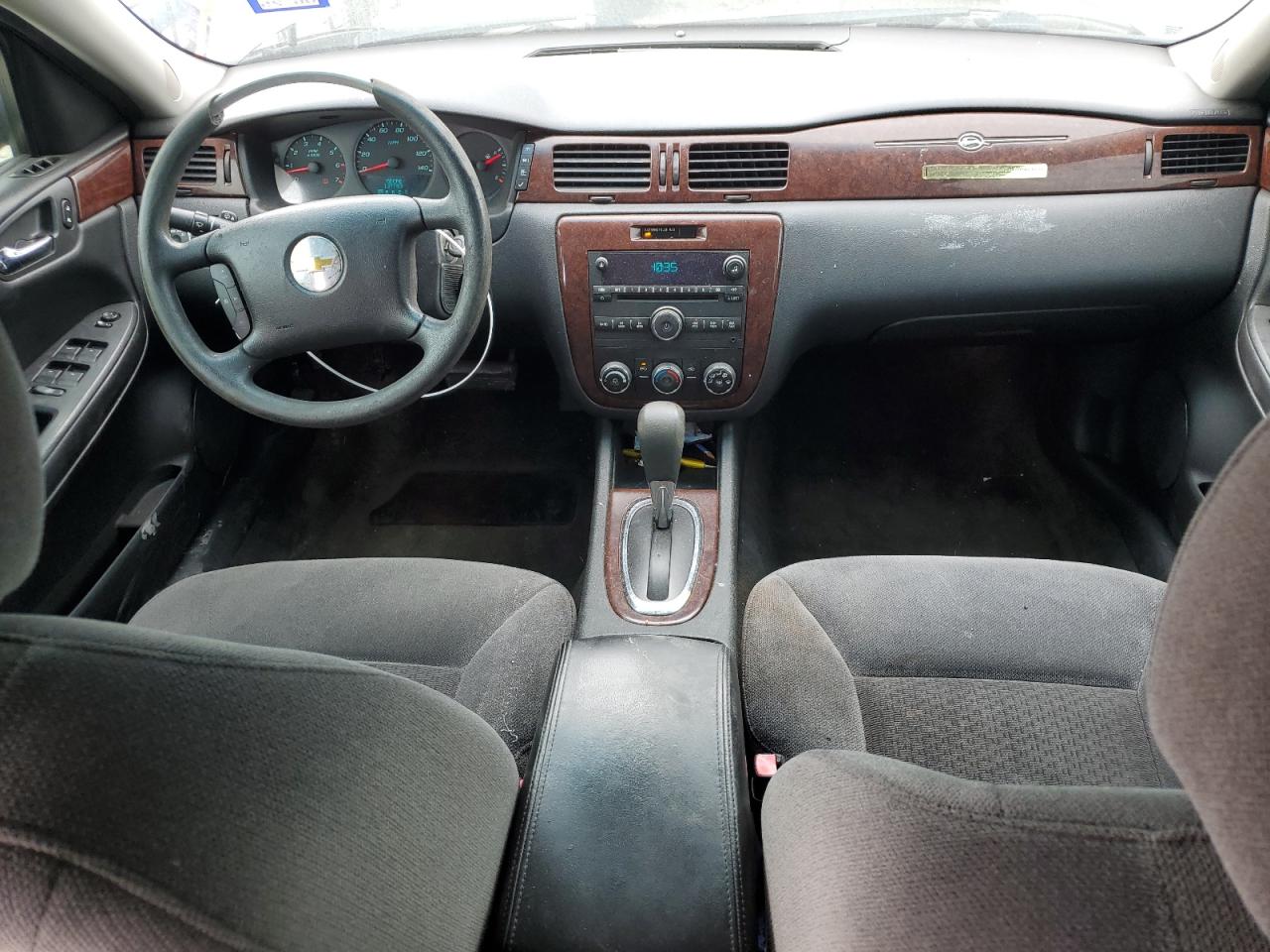 2011 Chevrolet Impala - Image 8