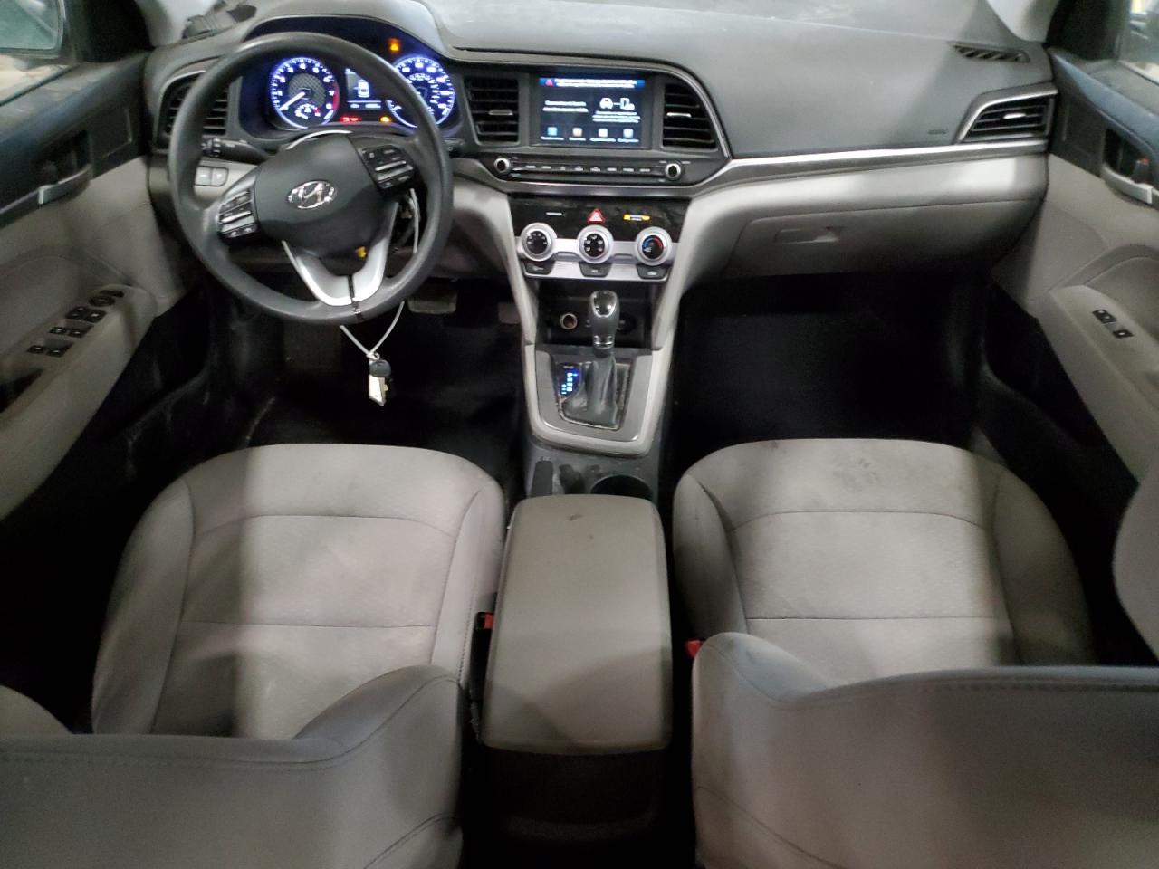 2019 Hyundai Elantra - Image 8