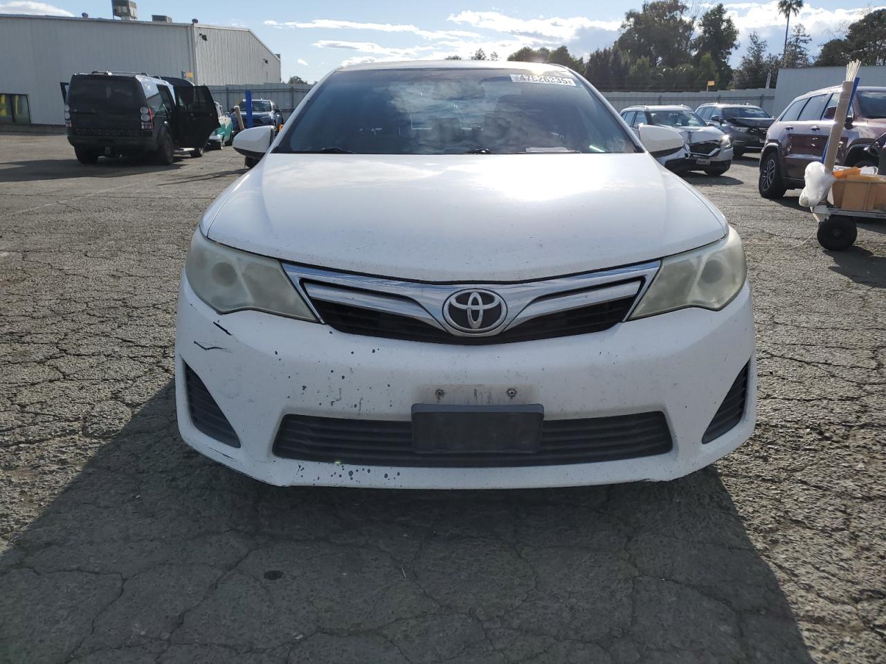2012 Toyota Camry - Image 5