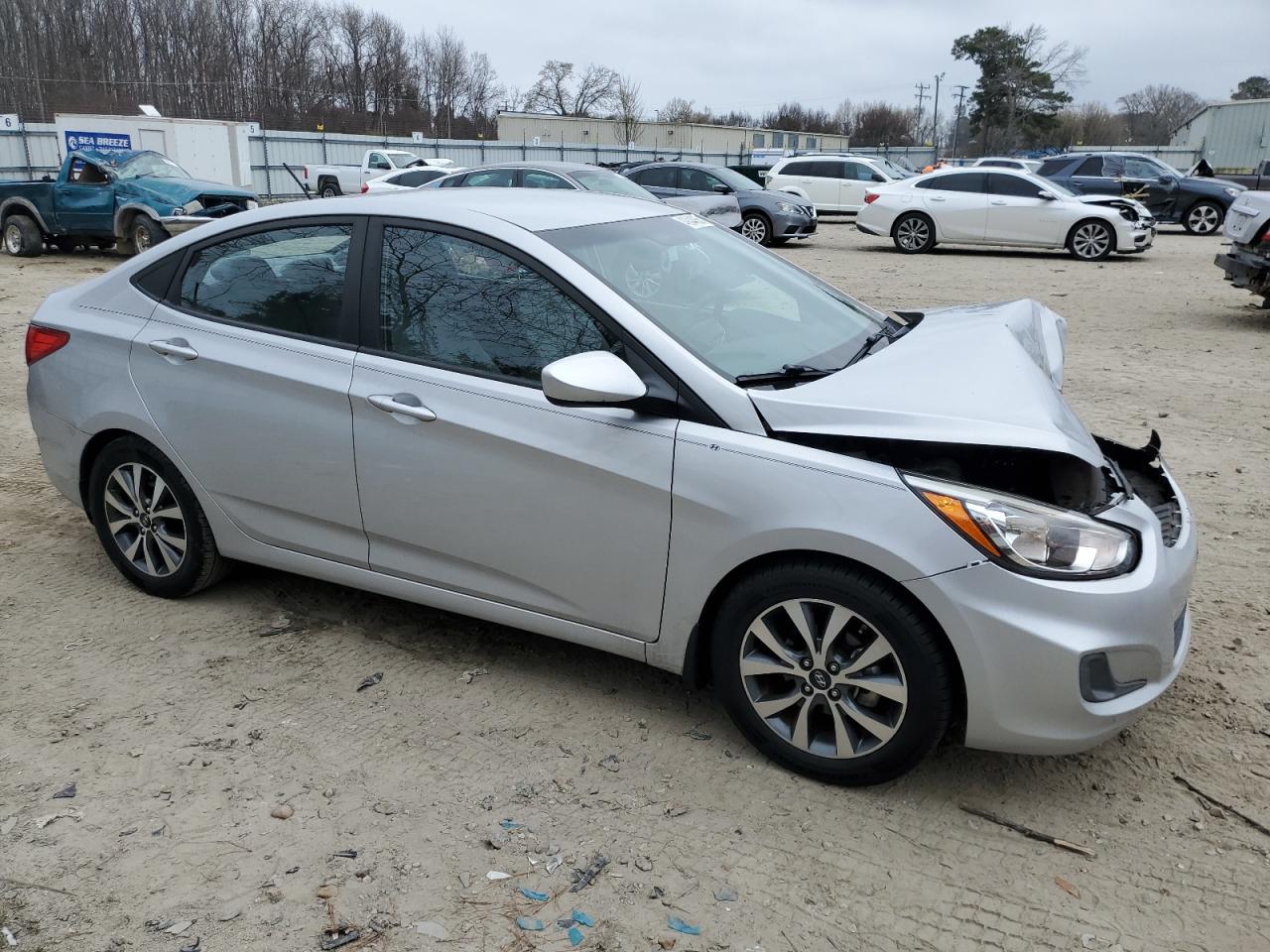 2017 Hyundai Accent - Image 4