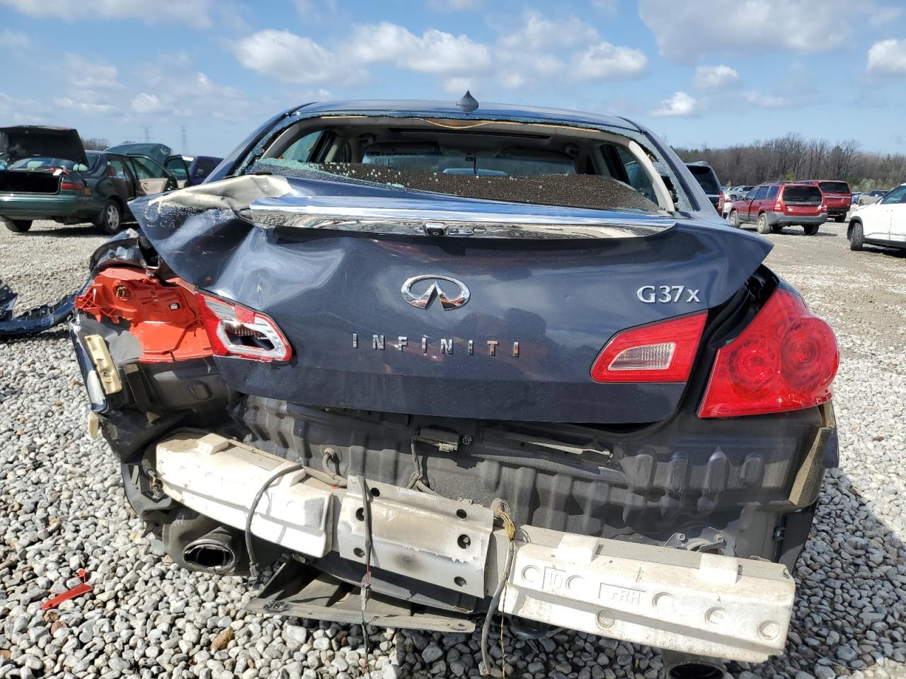 2011 Infiniti G - Image 6