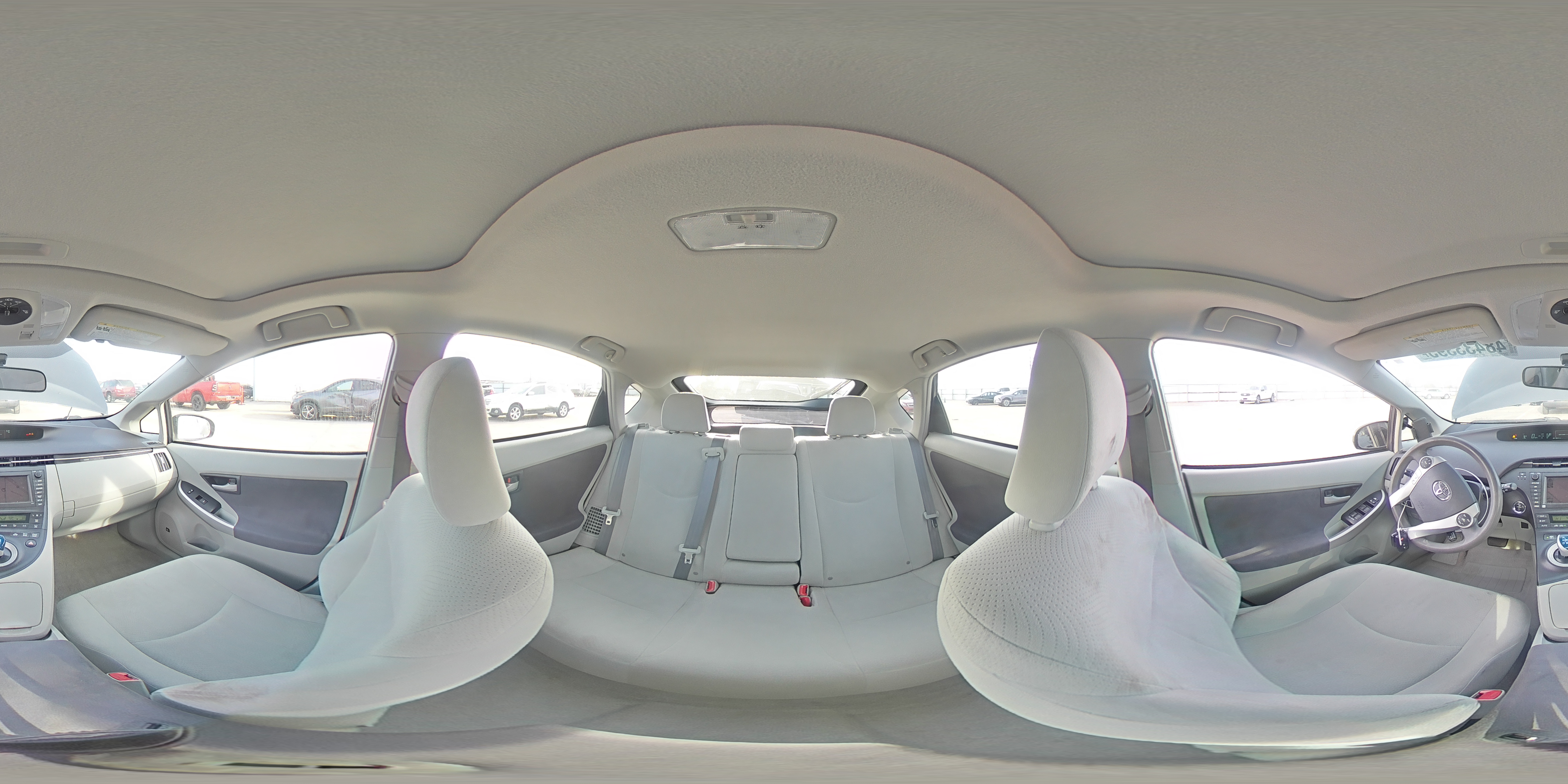 2010 Toyota Prius - Image 13