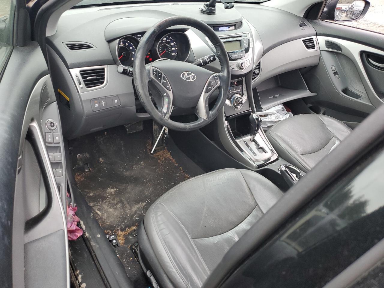 2013 Hyundai Elantra - Image 8