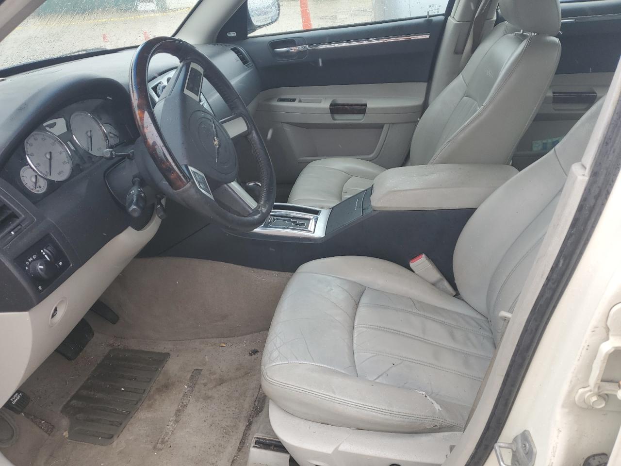 2007 Chrysler 300 - Image 7