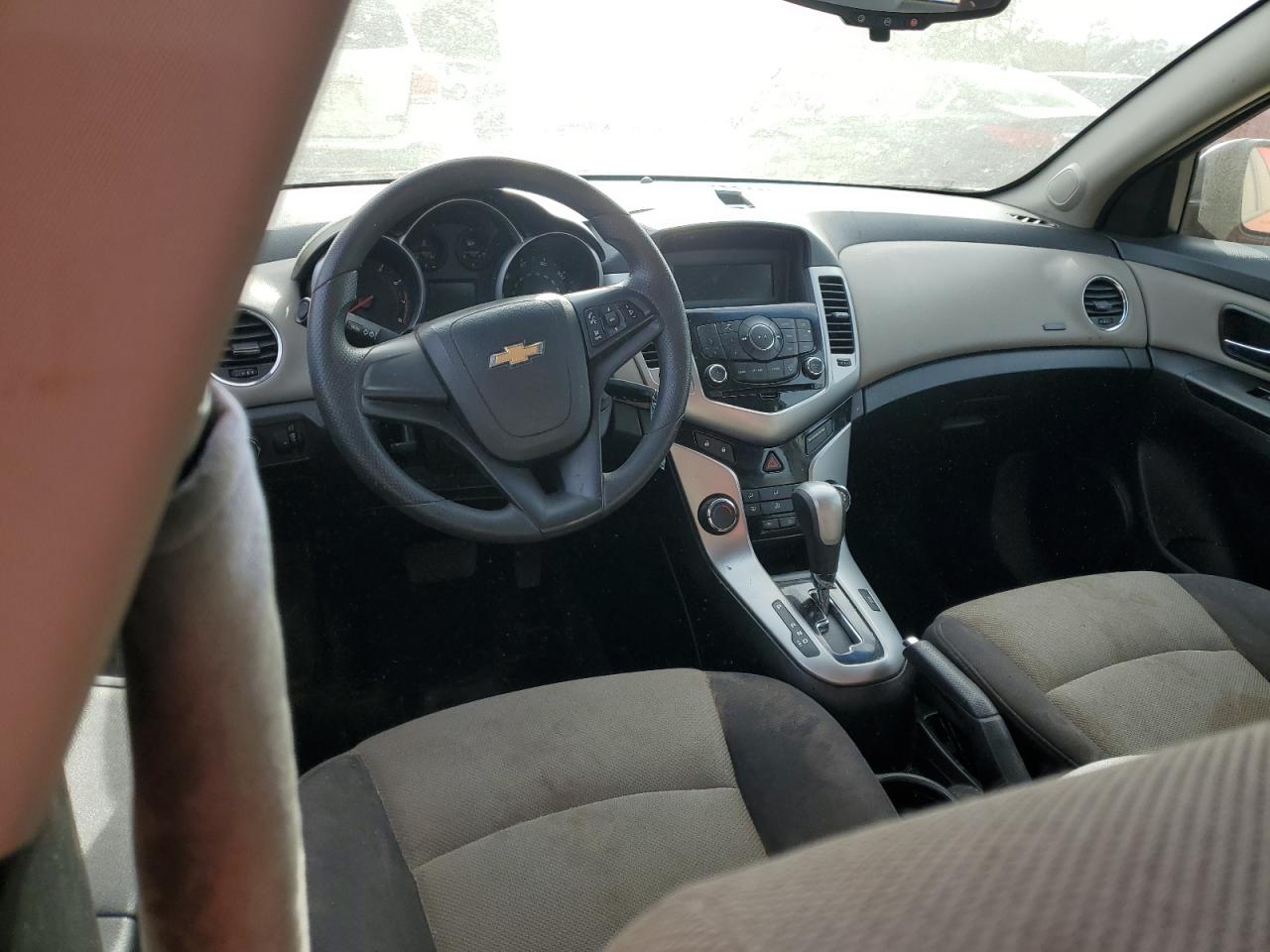 2014 Chevrolet Cruze - Image 8