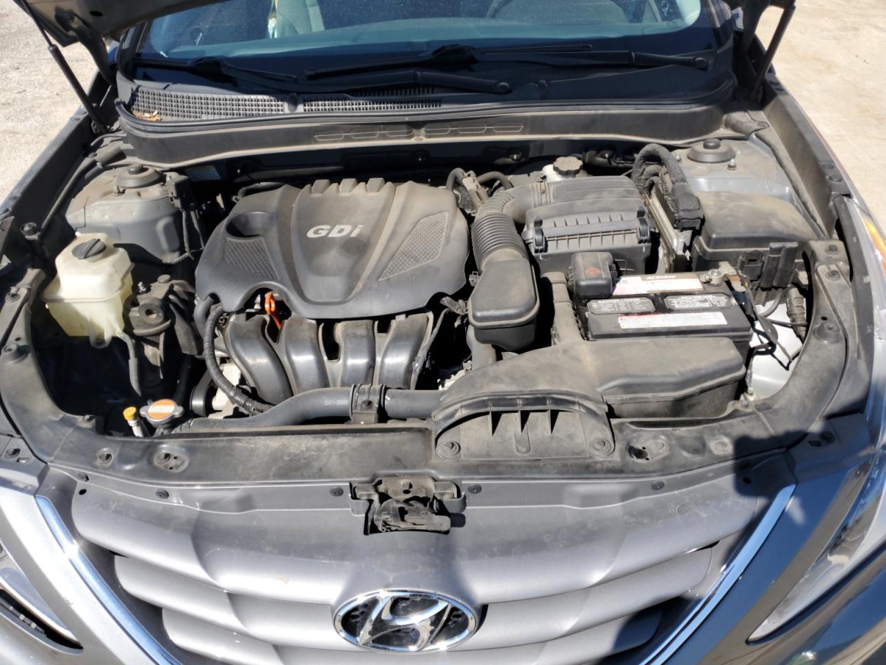 2013 Hyundai Sonata - Image 11