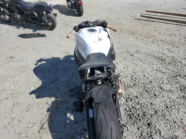 2024 SUZUKI GSX-R750   