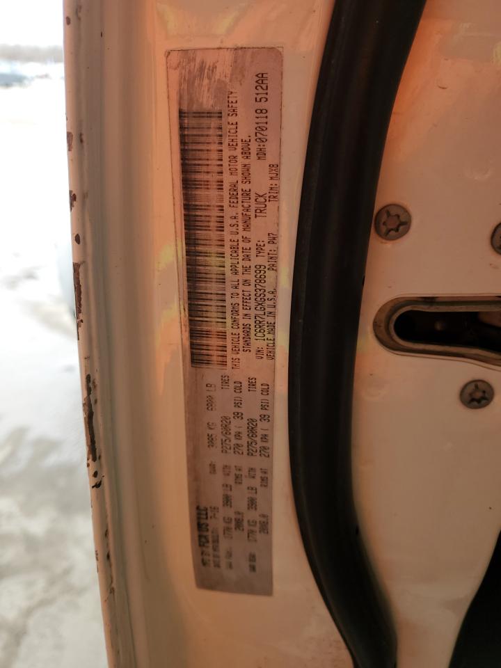 2016 RAM 1500 - Image 12