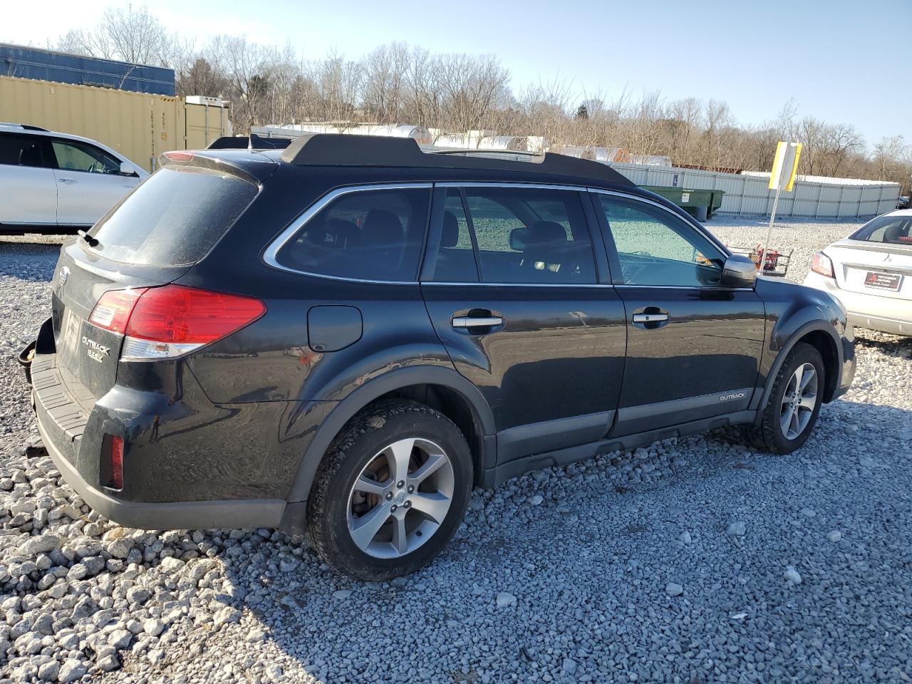 2013 Subaru Outback - Image 3