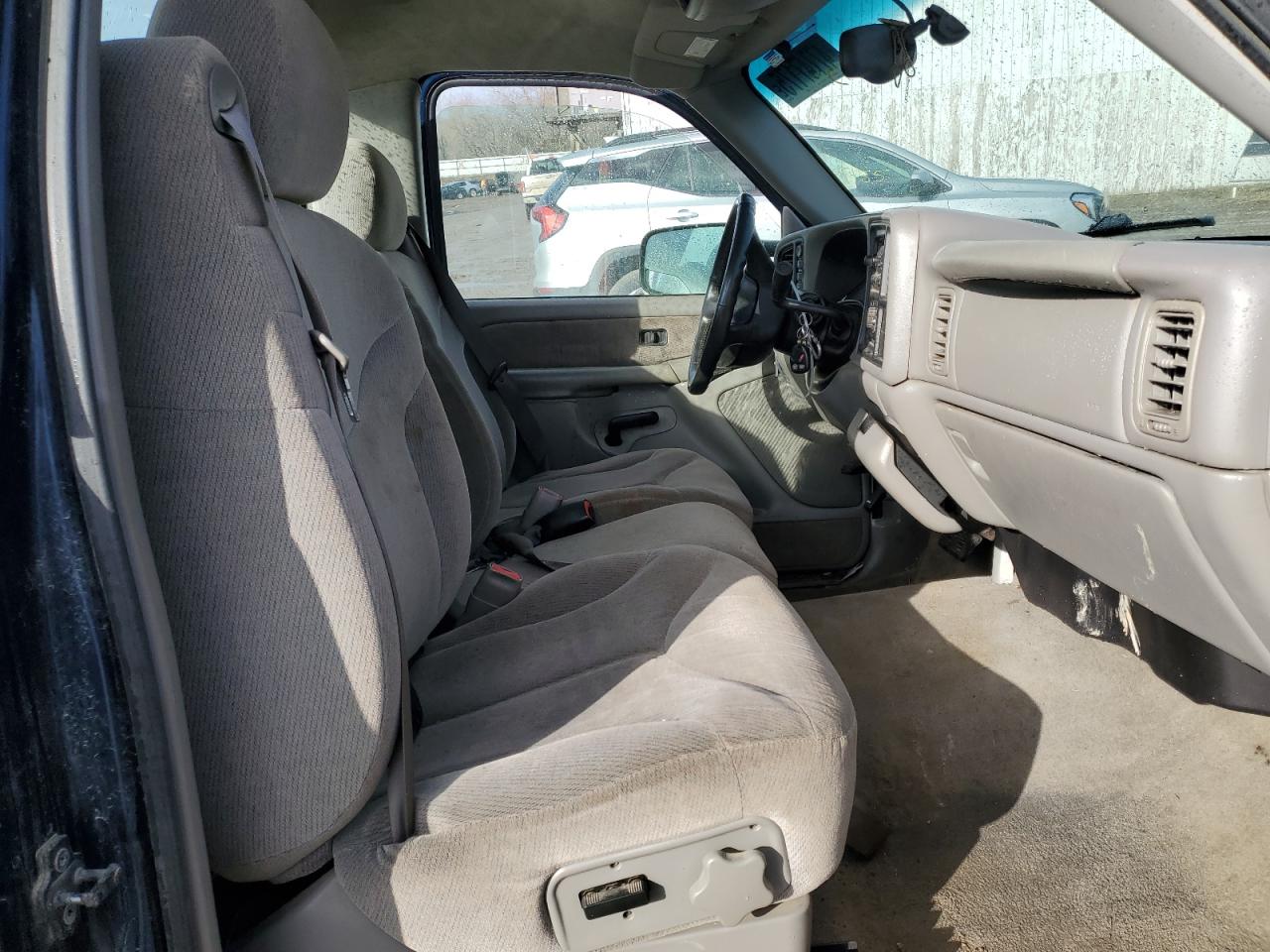 2000 GMC Sierra - Image 10