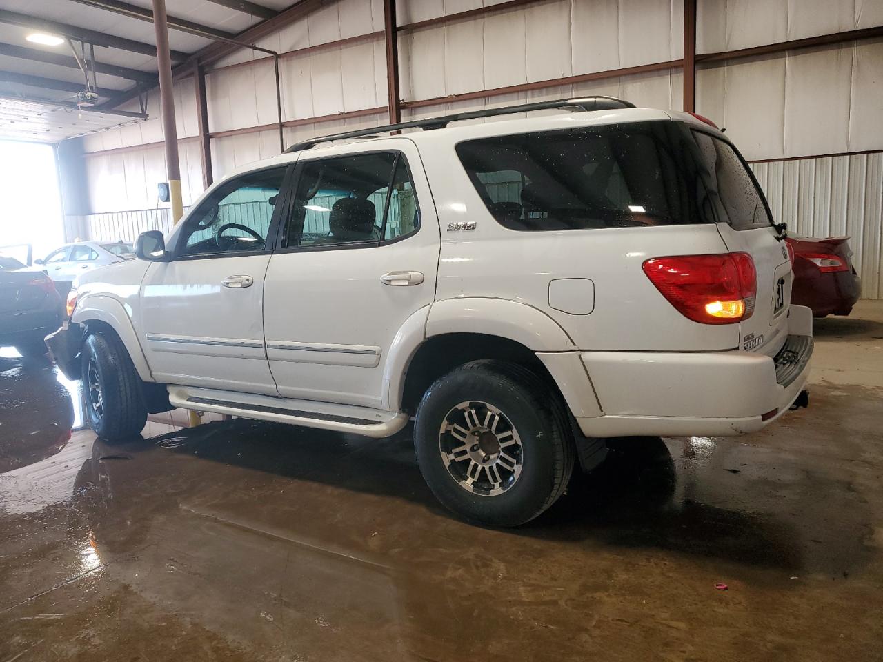 2006 Toyota Sequoia - Image 2