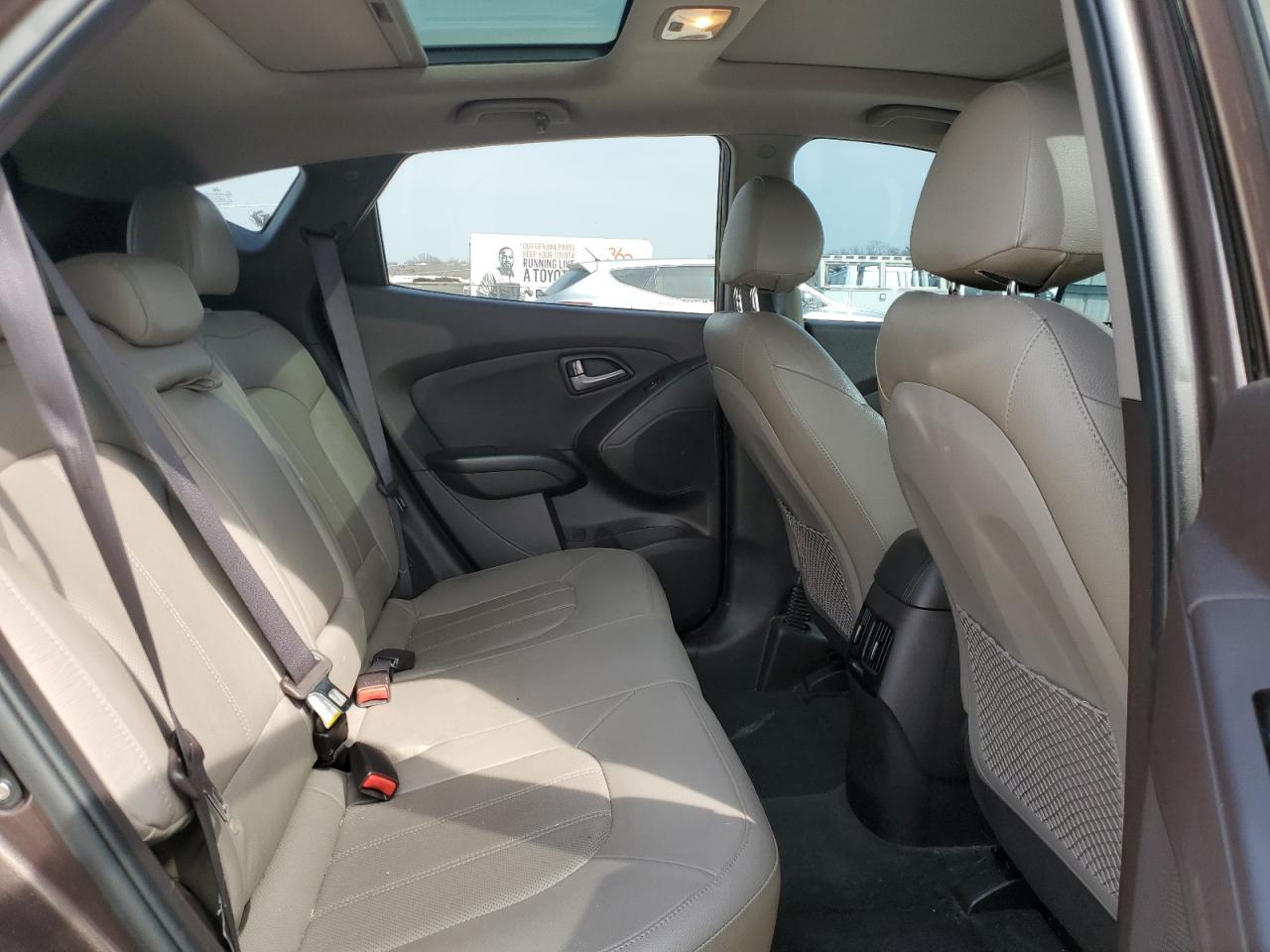 2014 Hyundai Tucson - Image 11