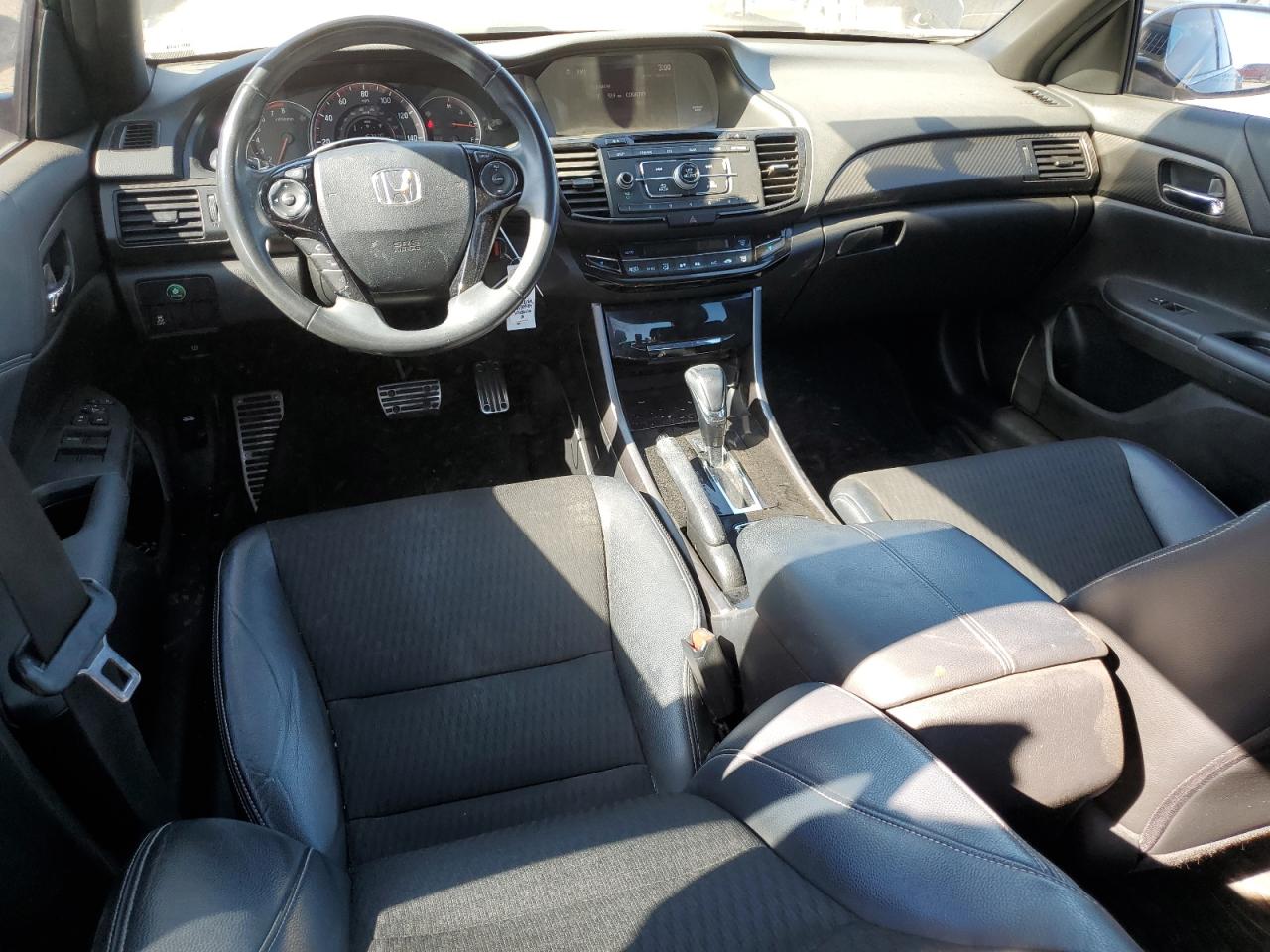 2017 Honda Accord - Image 8