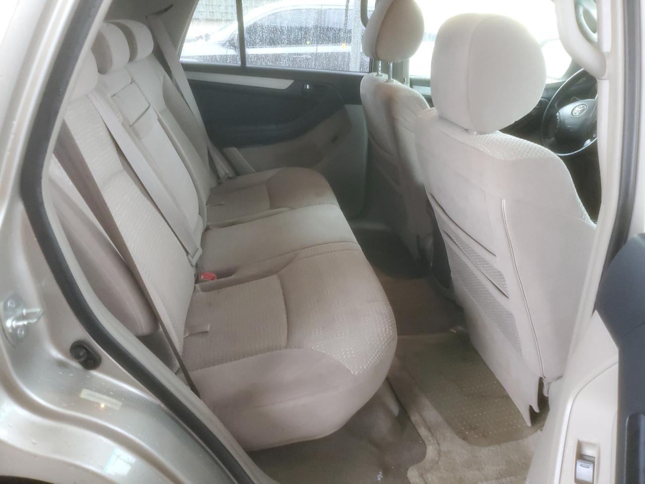 2003 Toyota 4Runner - Image 11