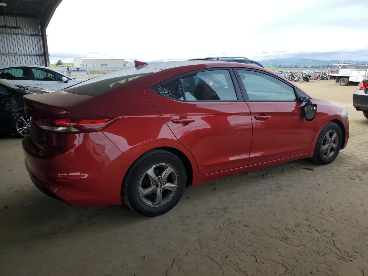 2017 Hyundai Elantra - Image 3