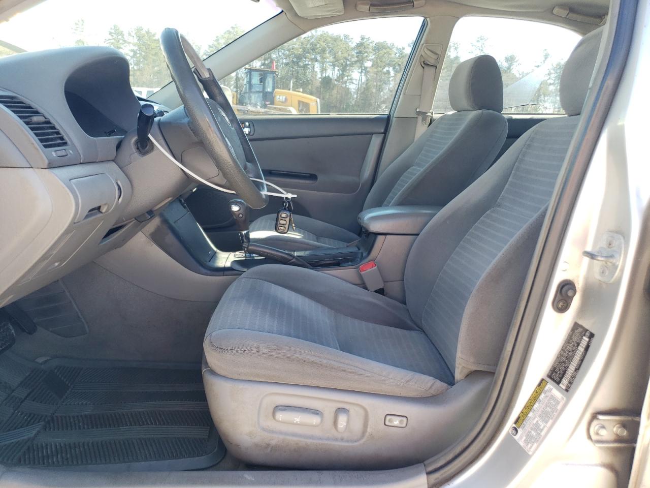 2005 Toyota Camry - Image 7
