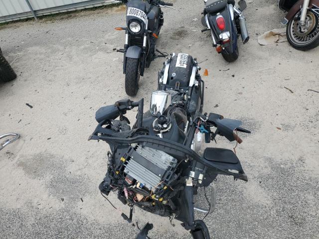  HARLEY-DAVIDSON FL 2015 Чорний