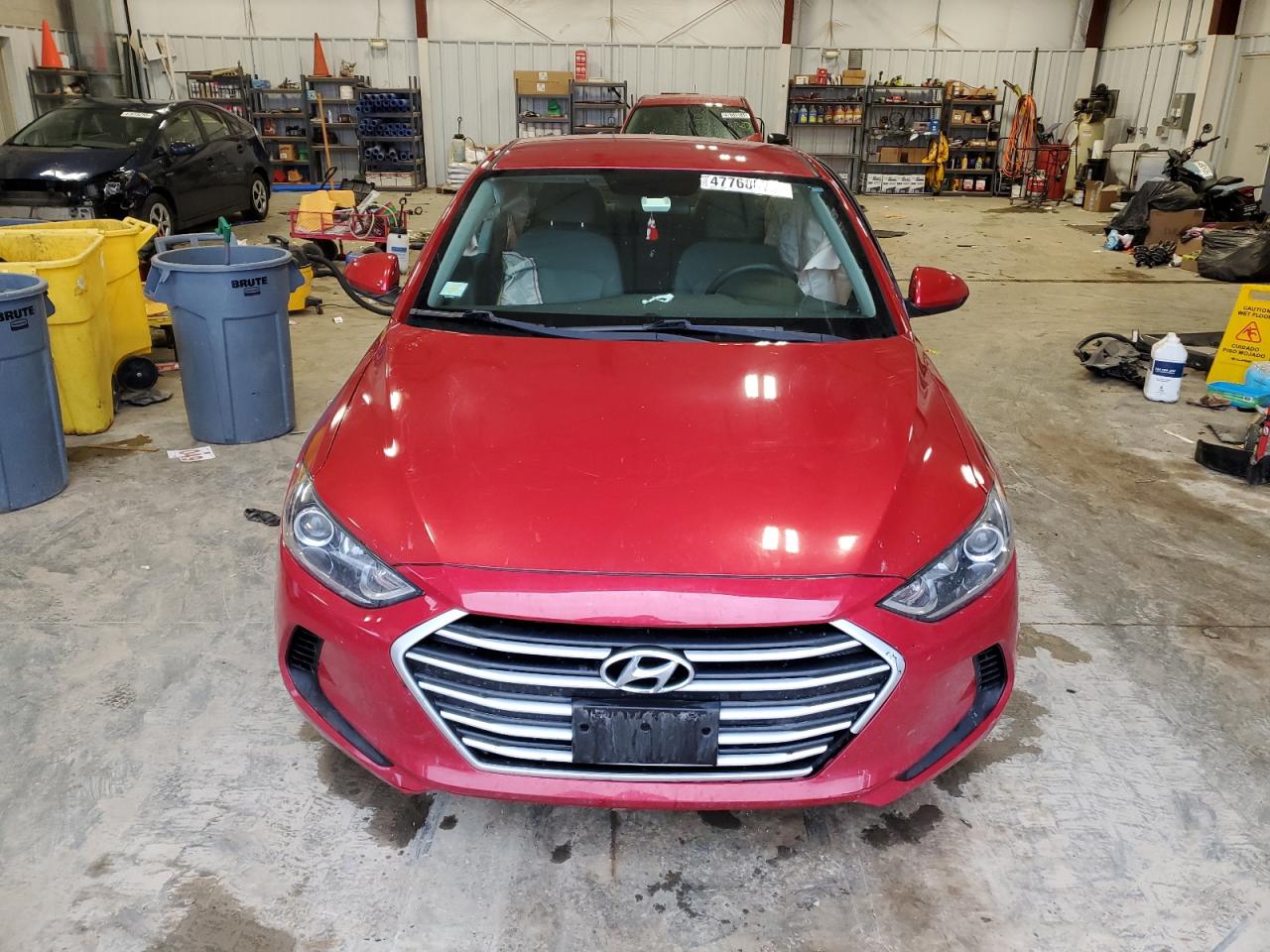 2017 Hyundai Elantra - Image 5