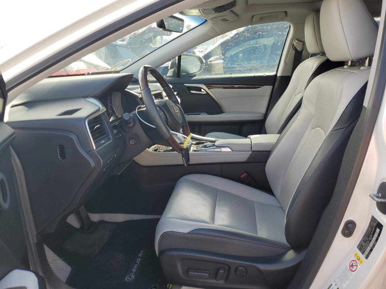 2017 Lexus RX - Image 7