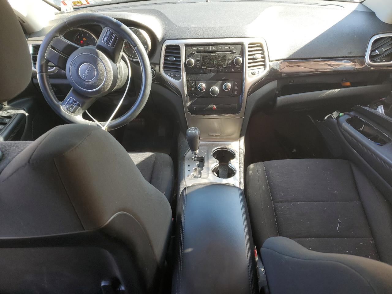 2011 Jeep Grand Cherokee - Image 8