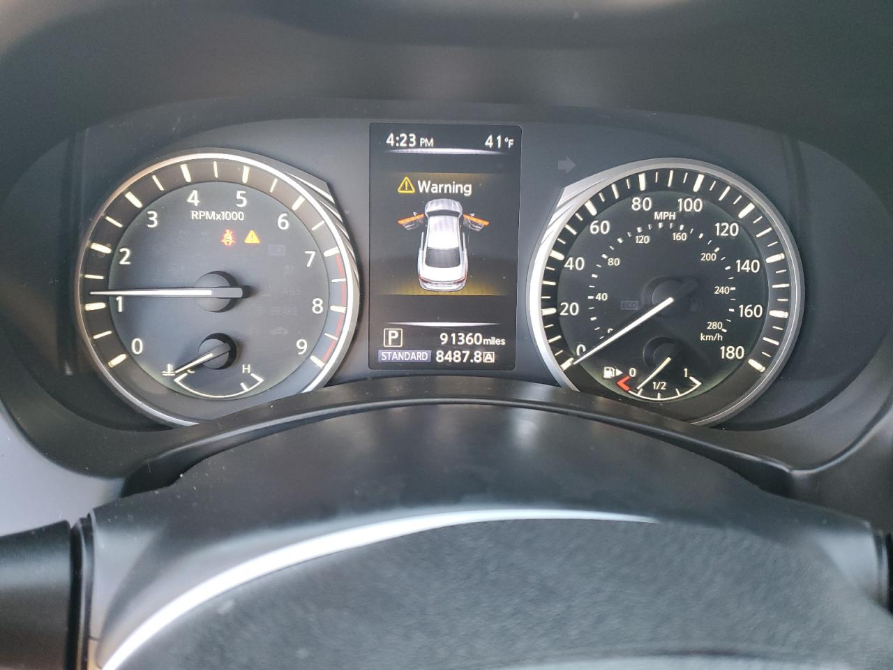 2018 Infiniti Q50 - Image 9