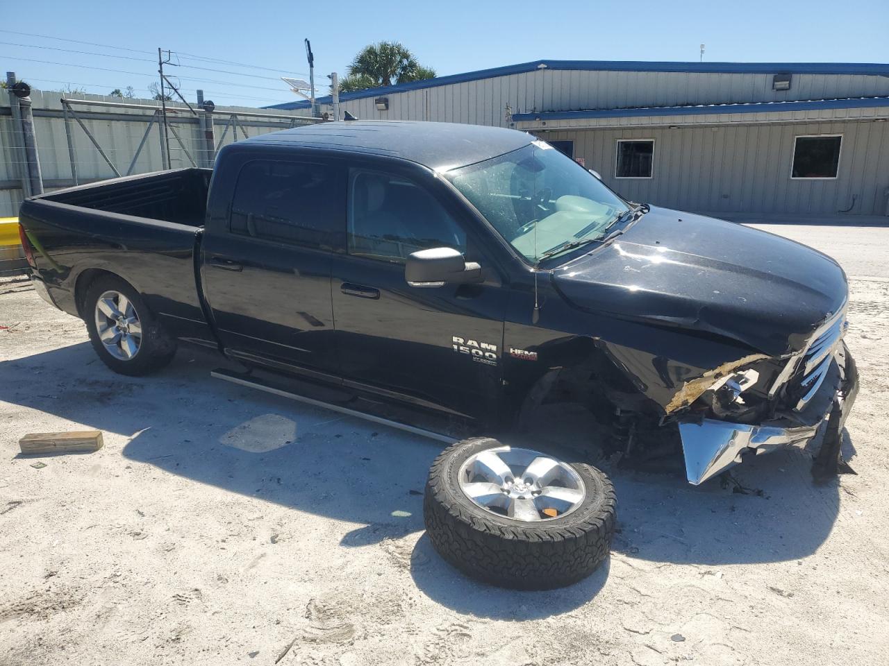 2019 RAM 1500 - Image 4