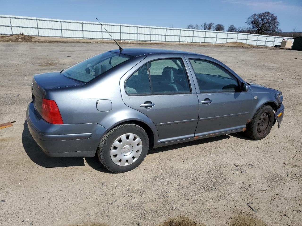 2003 Volkswagen Jetta - Image 3