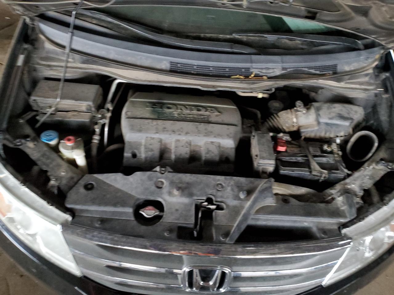 2012 Honda Odyssey - Image 12