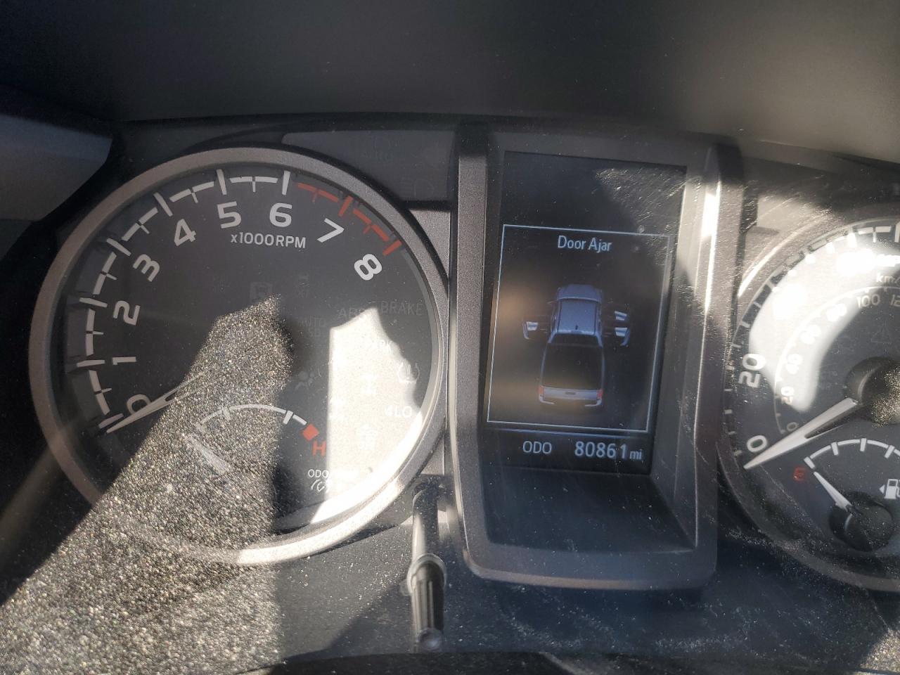 2019 Toyota Tacoma - Image 9