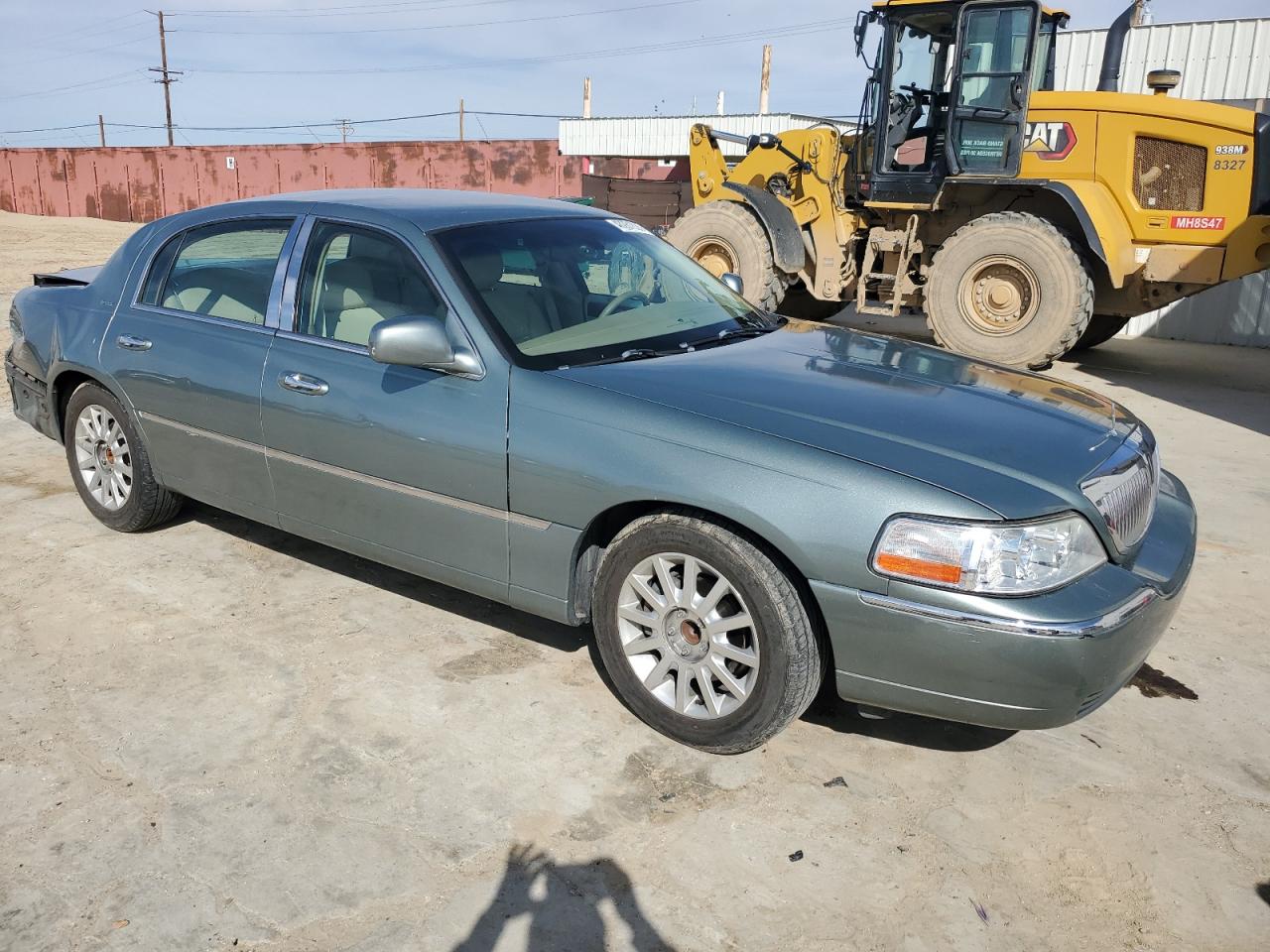 2006 Lincoln Town Car - Image 4