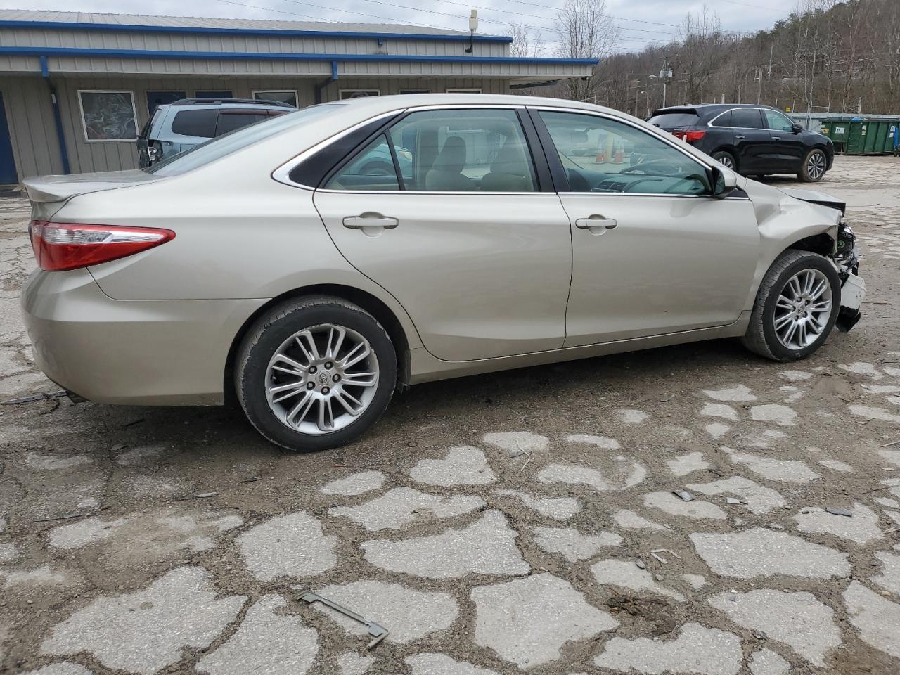 2015 Toyota Camry - Image 3