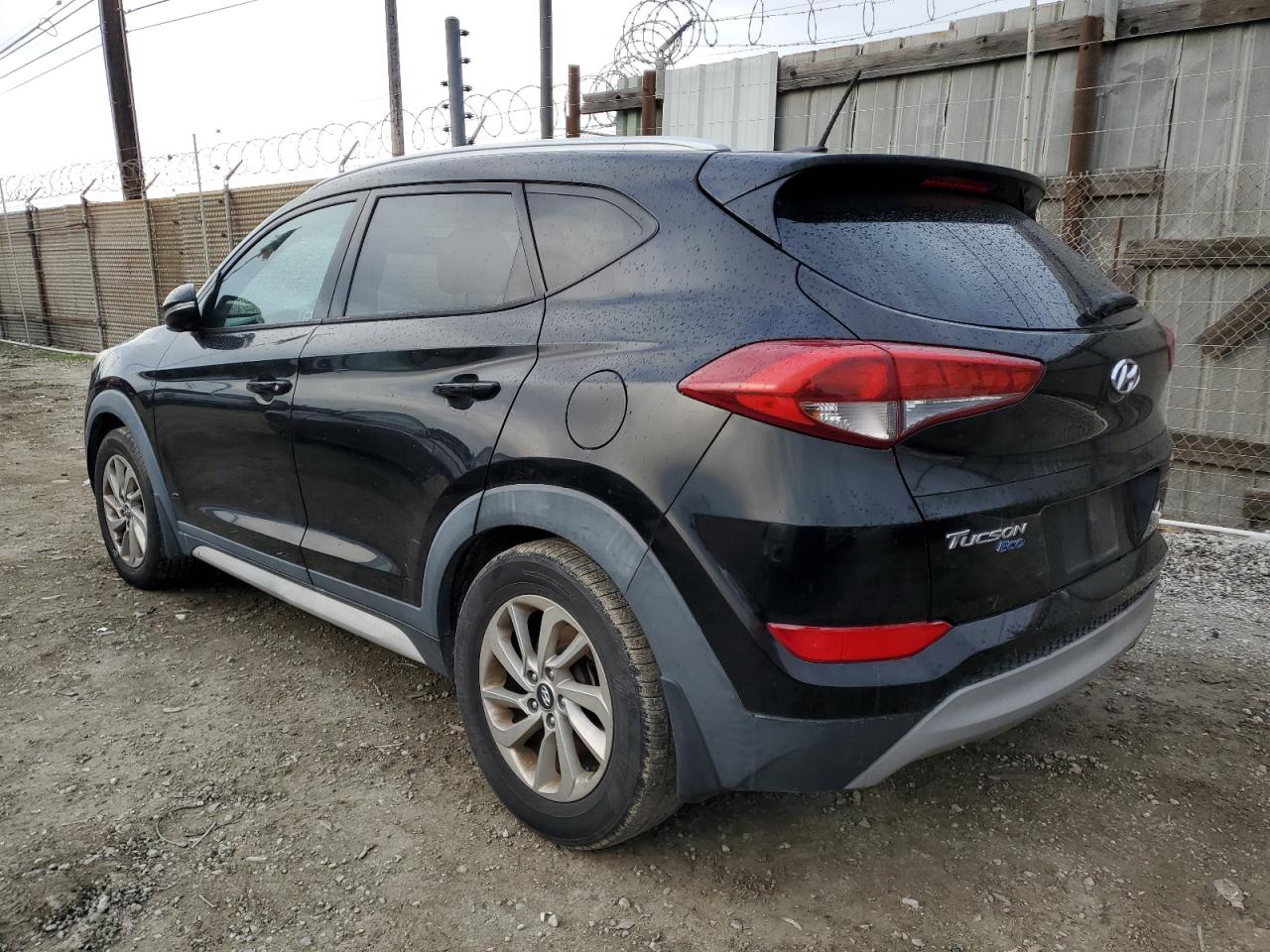 2017 Hyundai Tucson - Image 2
