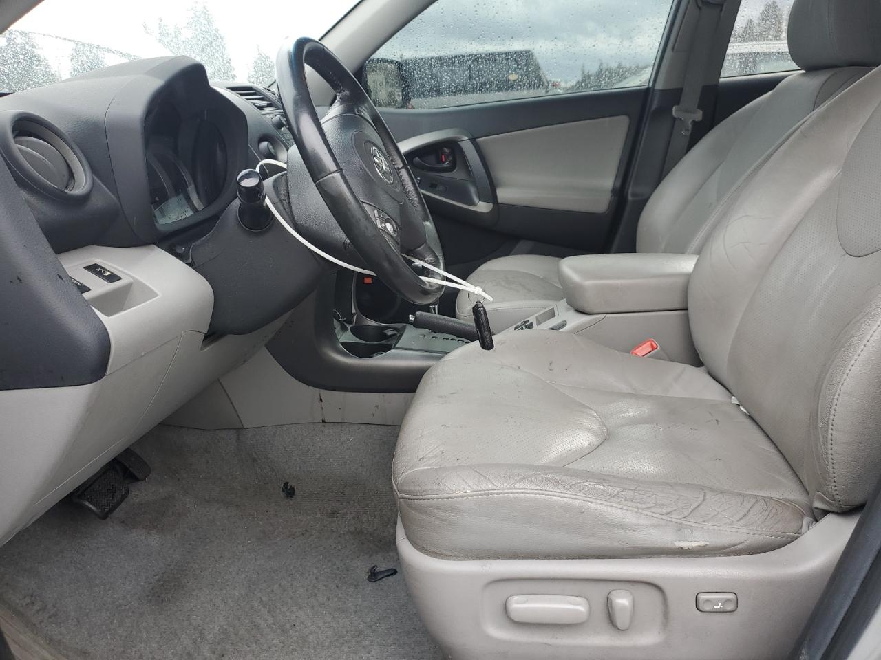 2011 Toyota RAV 4 - Image 7