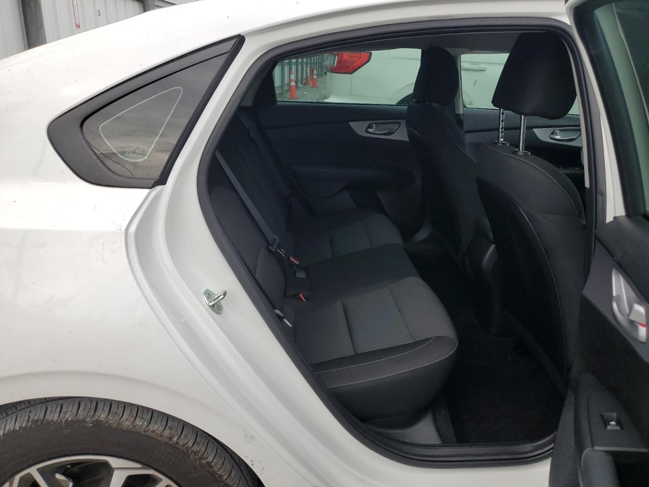 2024 Kia Forte - Image 10
