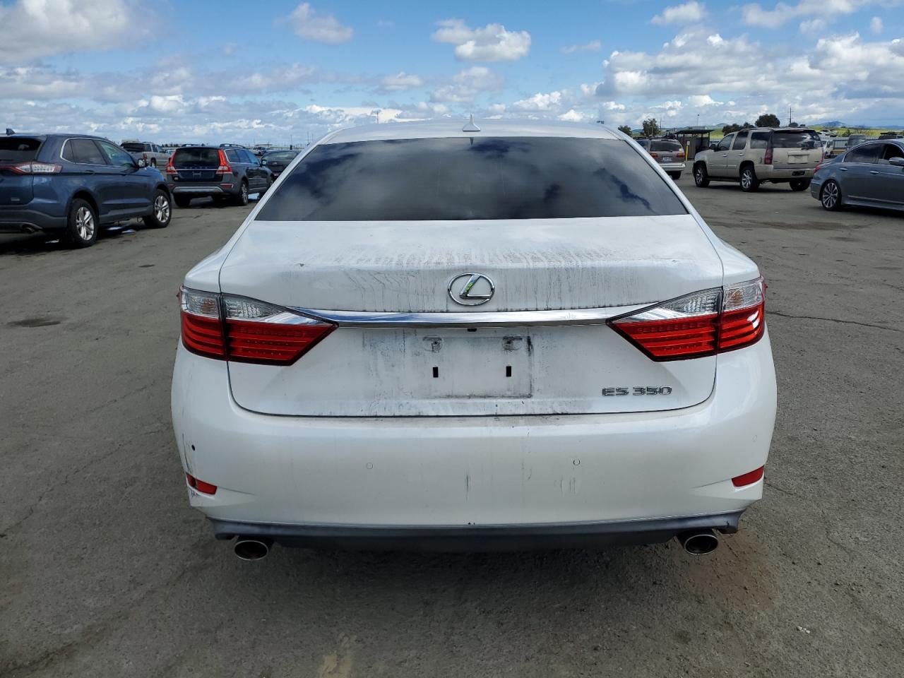 2014 Lexus ES - Image 6