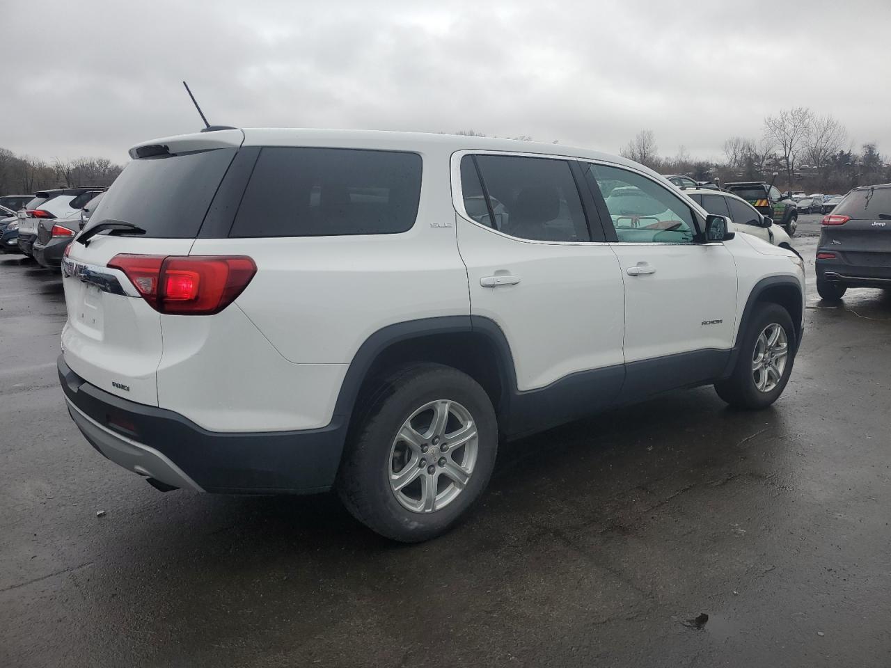 2017 GMC Acadia - Image 3