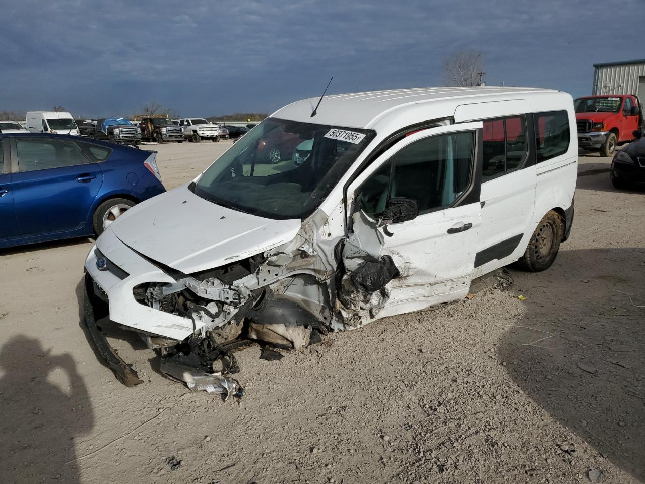2016 Ford Transit Connect Xl for Sale in Kansas City, KS - All Over