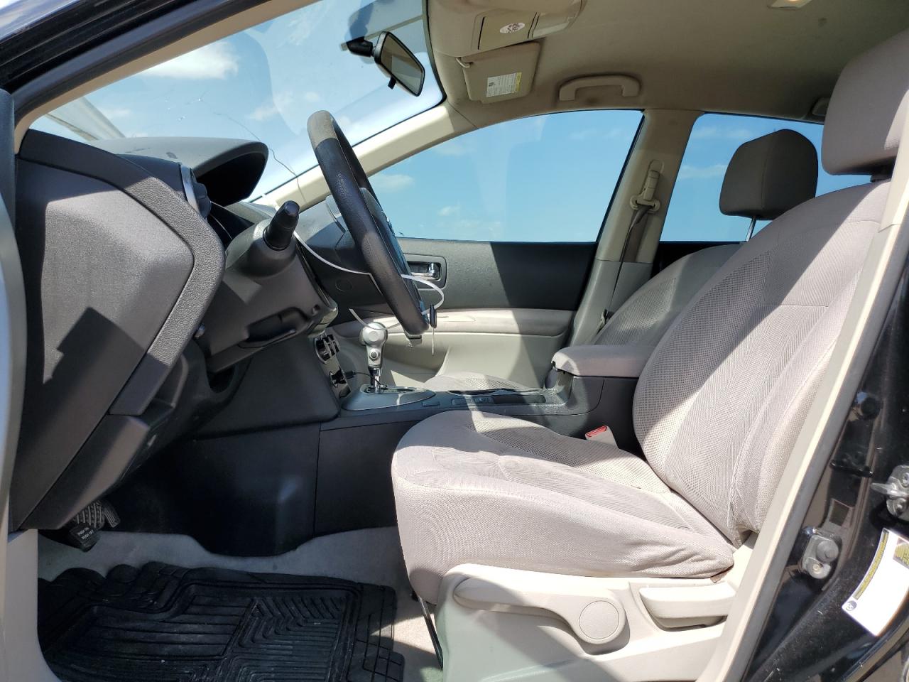 2014 Nissan Rogue - Image 7