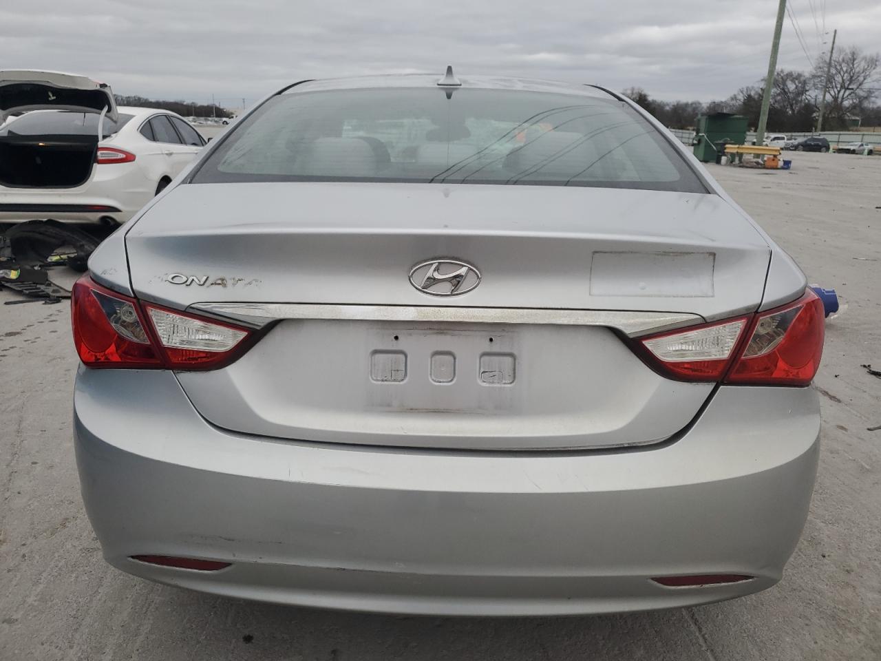 2012 Hyundai Sonata - Image 6