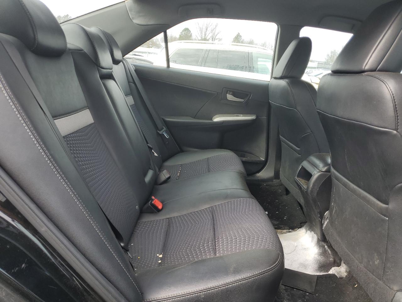 2013 Toyota Camry - Image 10