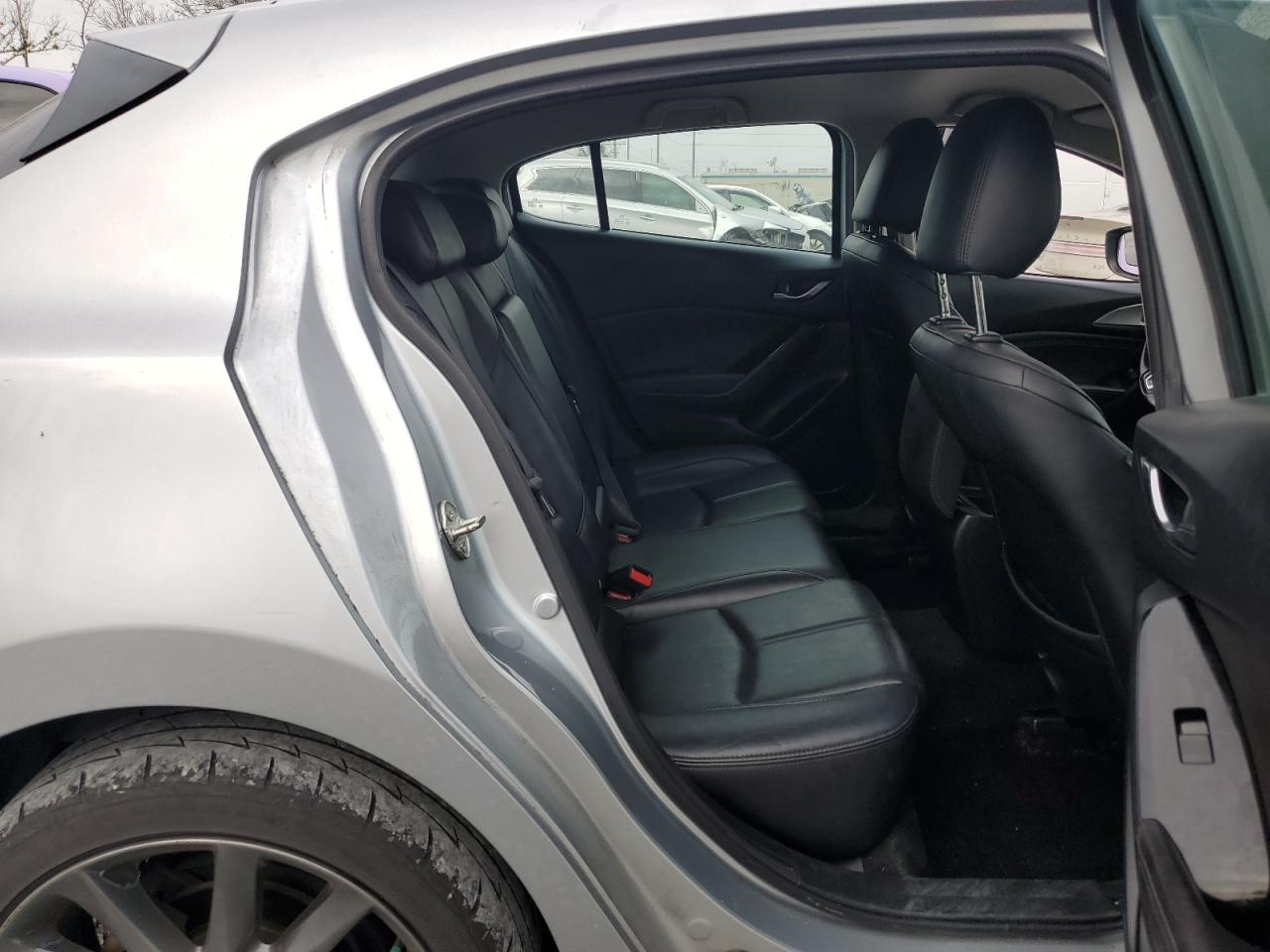 2018 Mazda 3 - Image 10
